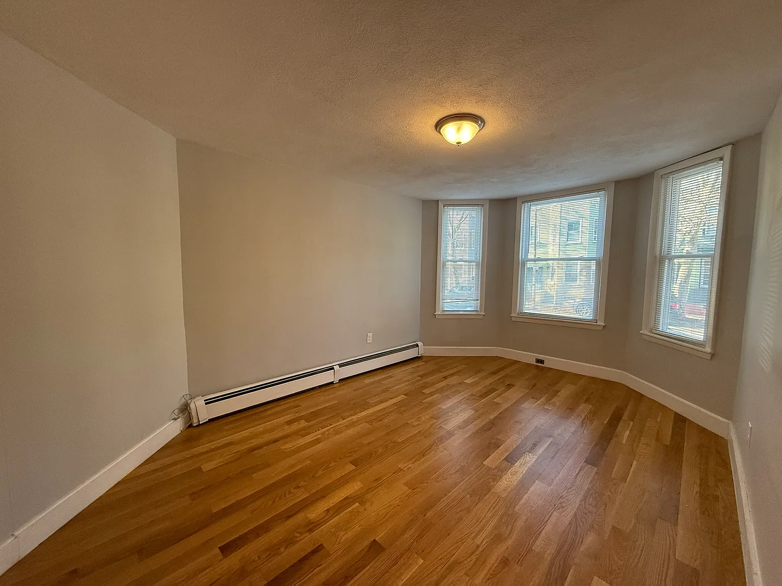 Photos of apartment on Chelsea St.,Boston MA 02128