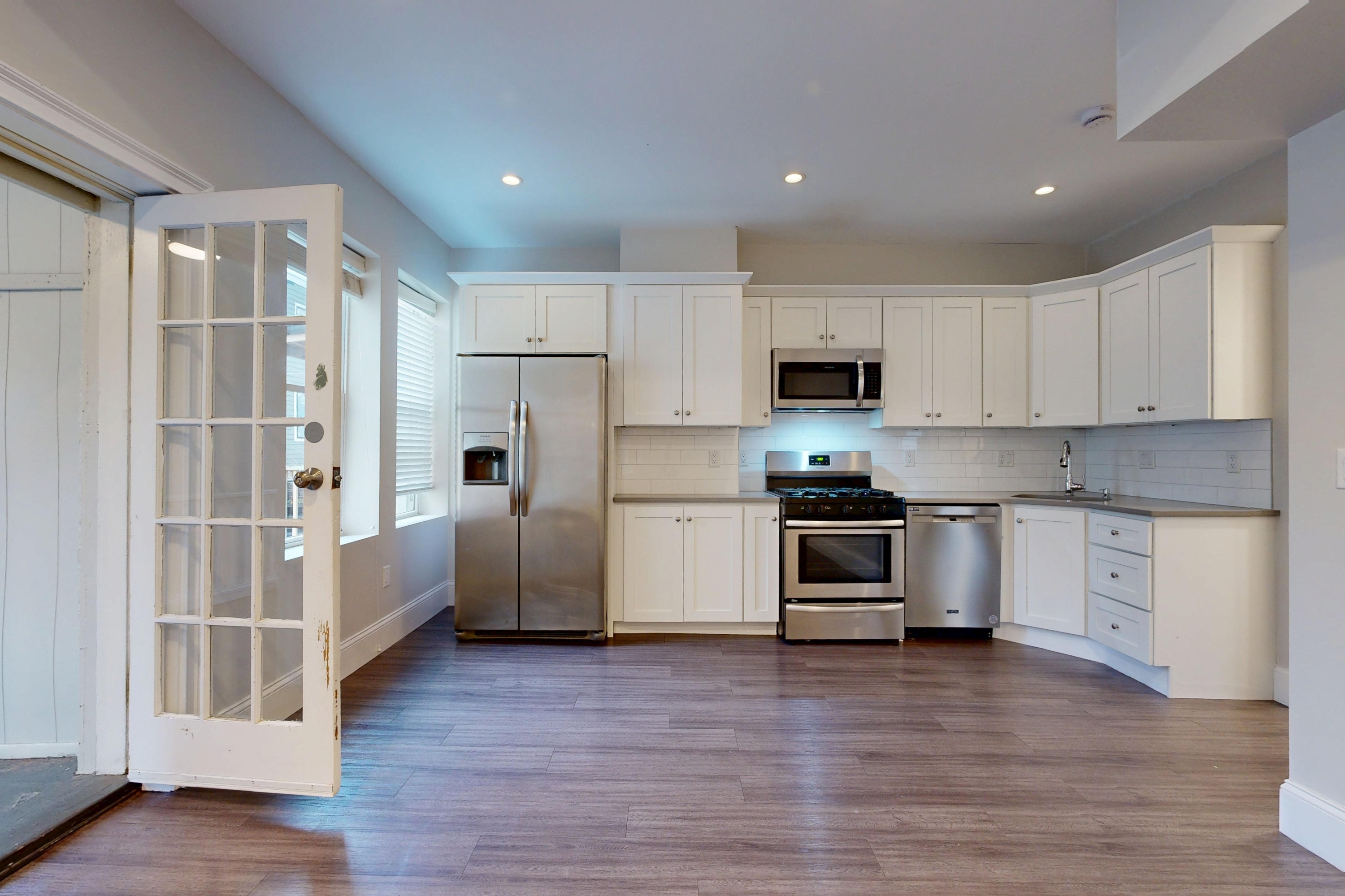 Photos of apartment on Cottage St.,Boston MA 02128