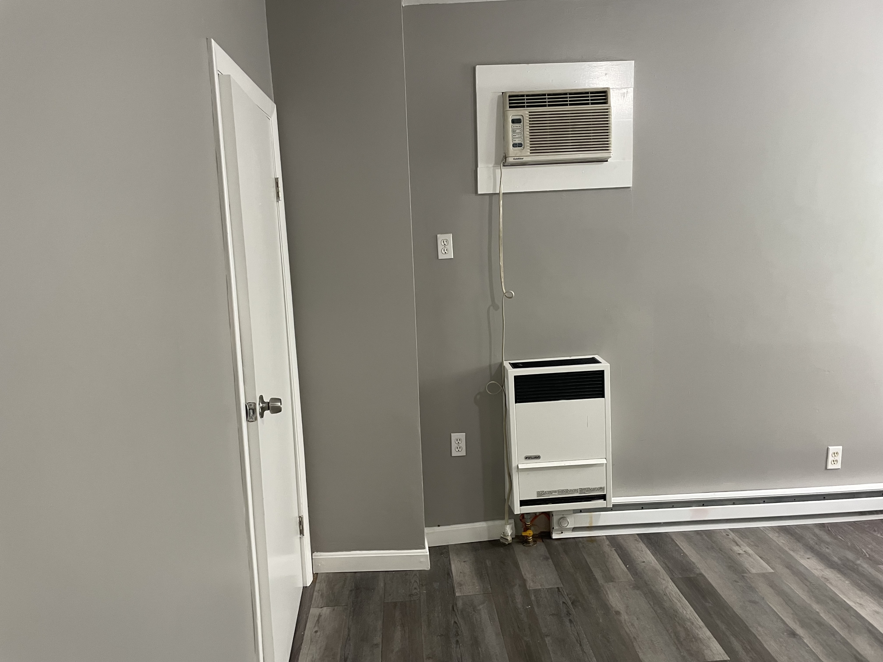 Photos of apartment on Cheever Ct.,Boston MA 02128