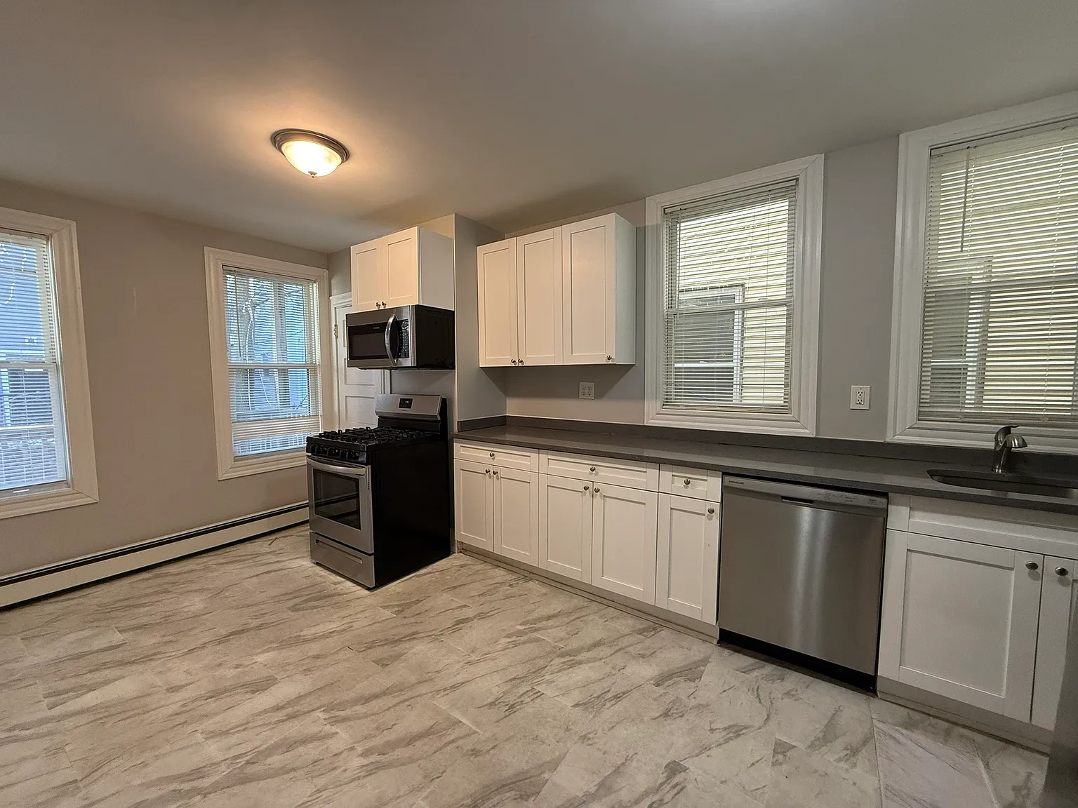 Photos of apartment on Chelsea St.,Boston MA 02128